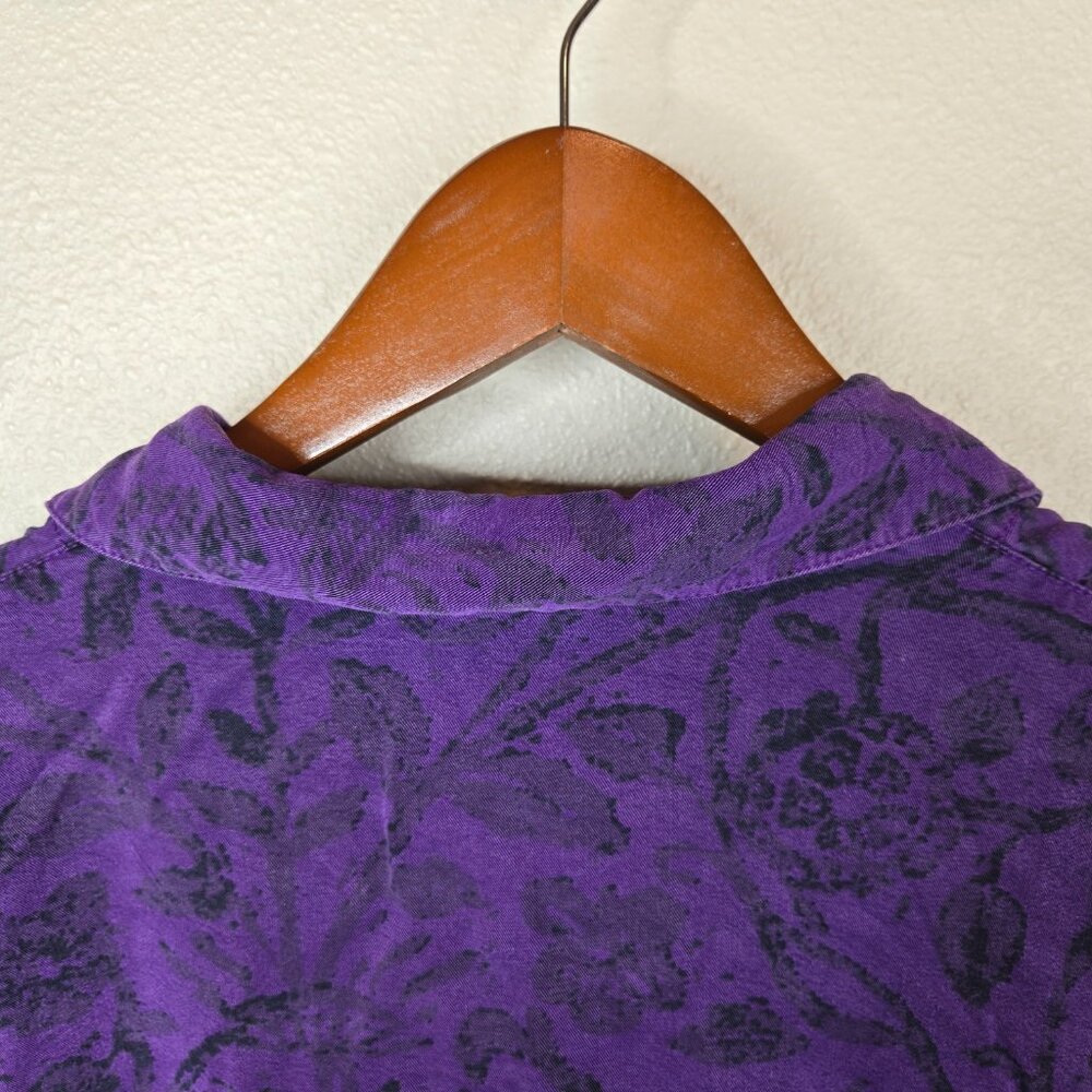 Tianello Distressed Women's Purple Floral Button-Up Shirt Size M - Picture 7 of 9